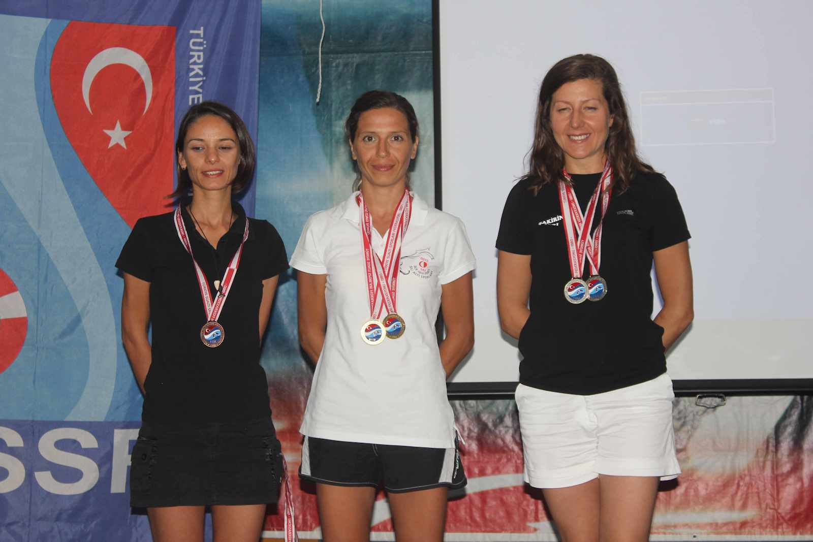 Serbest Dalıcılar Arasında 3 Türk Kızı