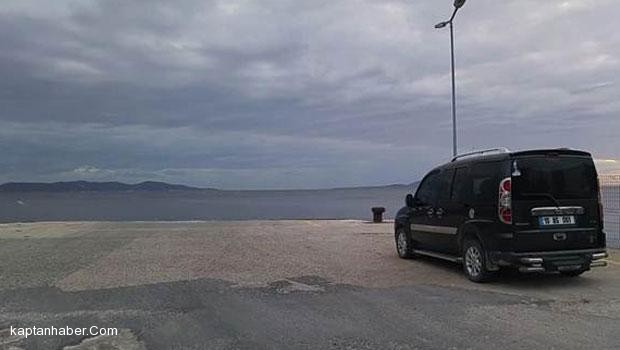 Gemi seferleri iptal oldu, ilçe halkı mahsur kaldı