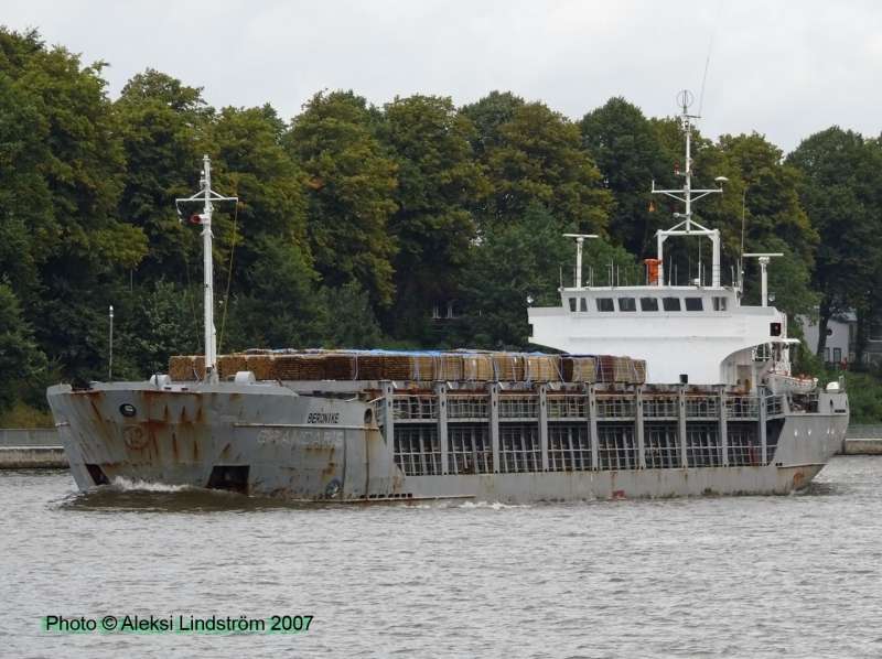 Türk Armatörler 2 Nehirci Aldı