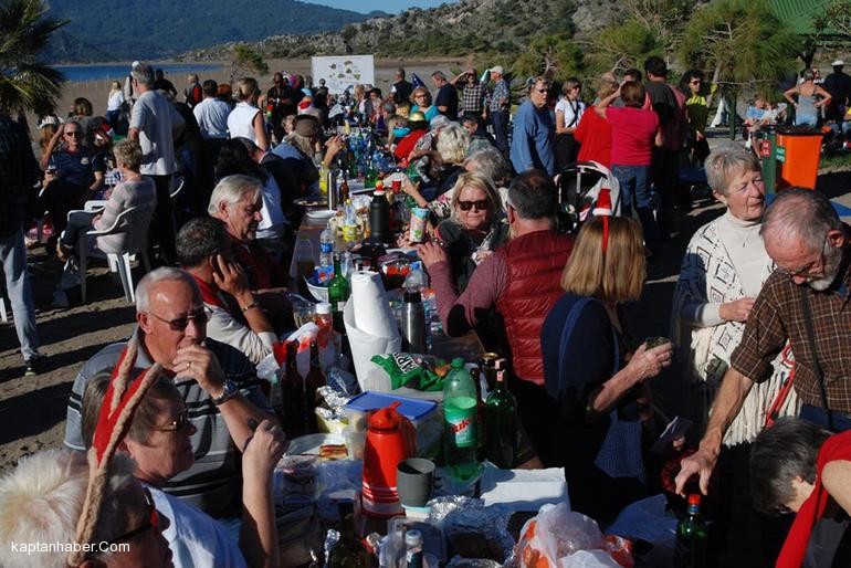 İztuzu Plajı’nda Noel kutlaması