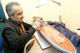 Ekonomik krizden 'gemilerle' çıktı..