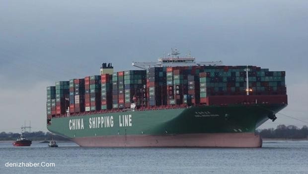 "CSCL INDIAN OCEAN"Elbe Nehri'nde karaya oturdu