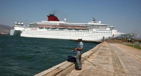 5 Dev Kruvaziyer Gemi Yanaştı