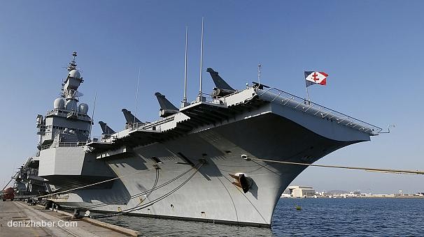 Charles de Gaulle uçak gemisi Abu Dabi’de