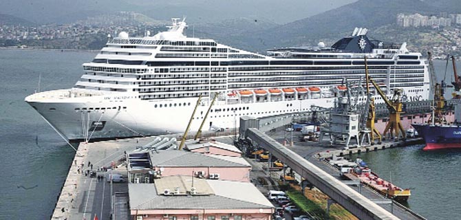 Dologh: Yüzen sarayların konaklaması sağlanmalı