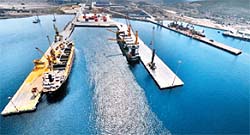 Ege, denizde 'tam yol' gidiyor