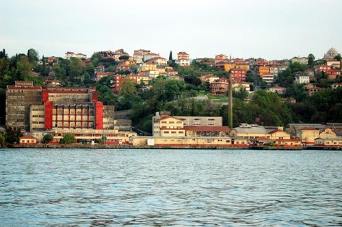 Boğazda Turistik Tesislere Yükseklik Hakkı