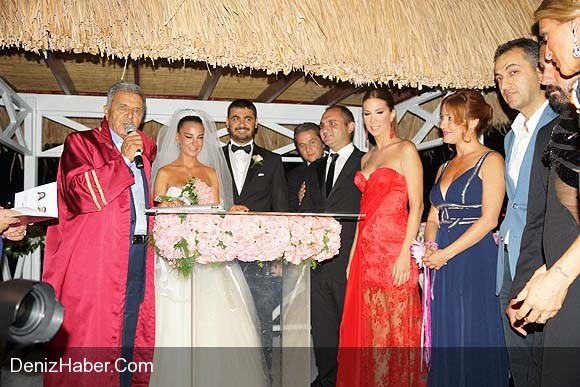 İzmirli Armatör 3 Aydır Yunanistan&#039;da Tutuklu