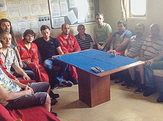 Özkan A Gemisi Tartus'ta Mahsur