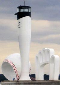 Beyzbol Sopasından Deniz Feneri