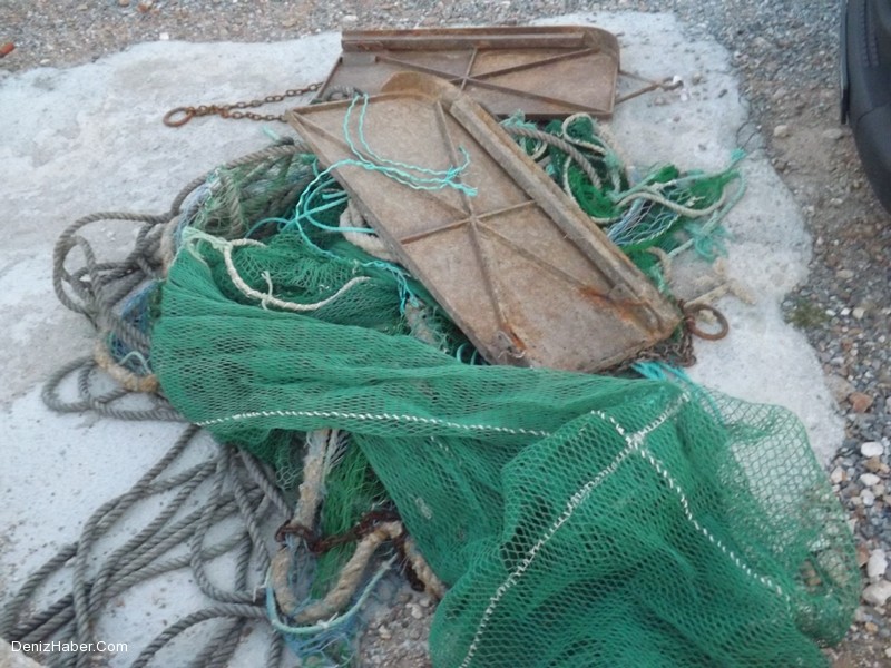 Kaçak Troller Akbüklü Balıkçıları Canından Bezdirdi