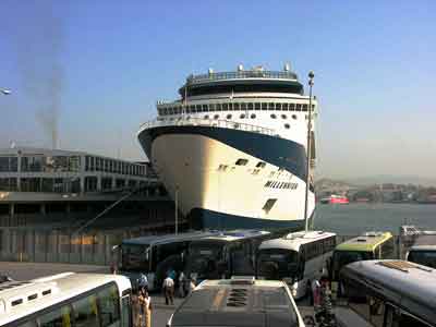 Yunanistan Adalara Kabotajı Kaldırdı
