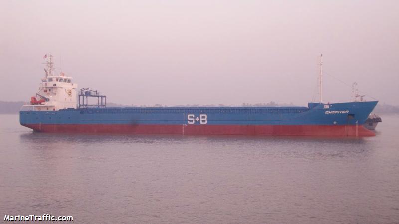 Korsanlar, EMS River gemisini bıraktı