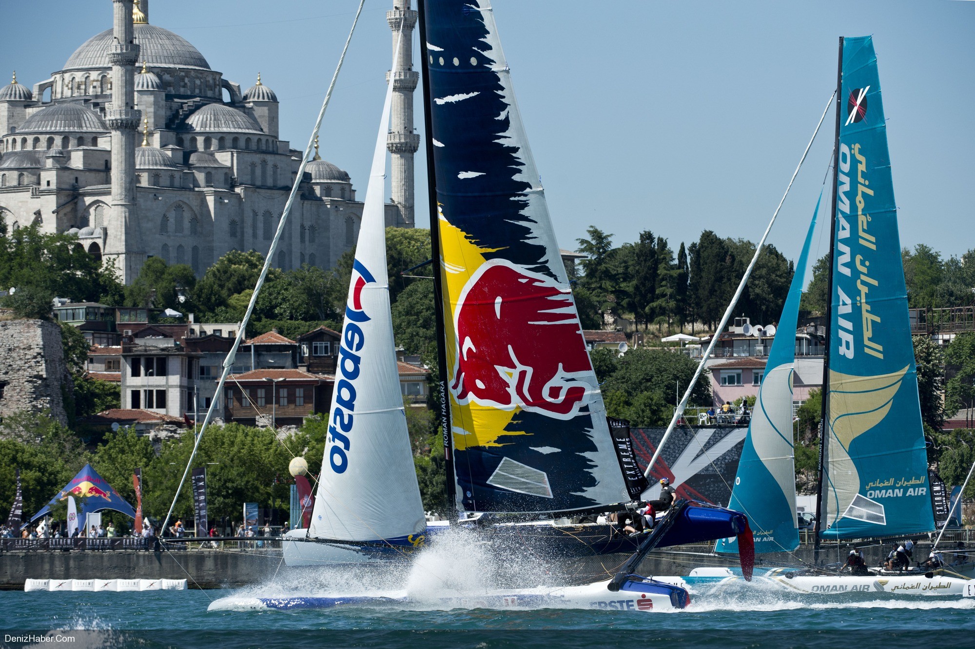 Dünya'nın En Hızlı Katamaranları Yarışacak