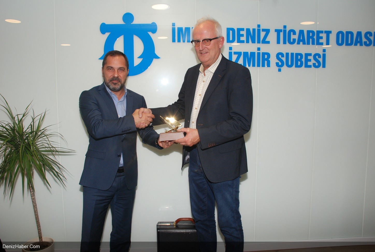 Hollandalı Heyet DTO İzmir Şubesindeydi