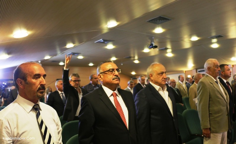 &quot;Konuşan&quot; Mecliste Başkana Konuşacak Zaman Kalmadı