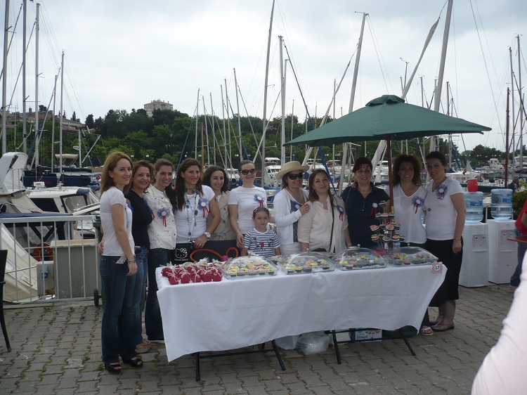 Denizci Kız Öğrenciler İçin Işık Oldu