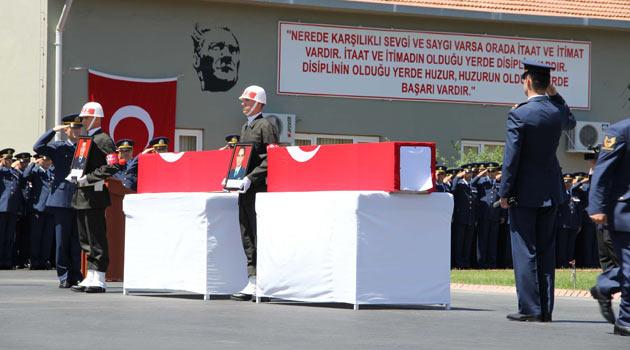 Şehit Pilotları Devletin Zirvesi Uğurluyor