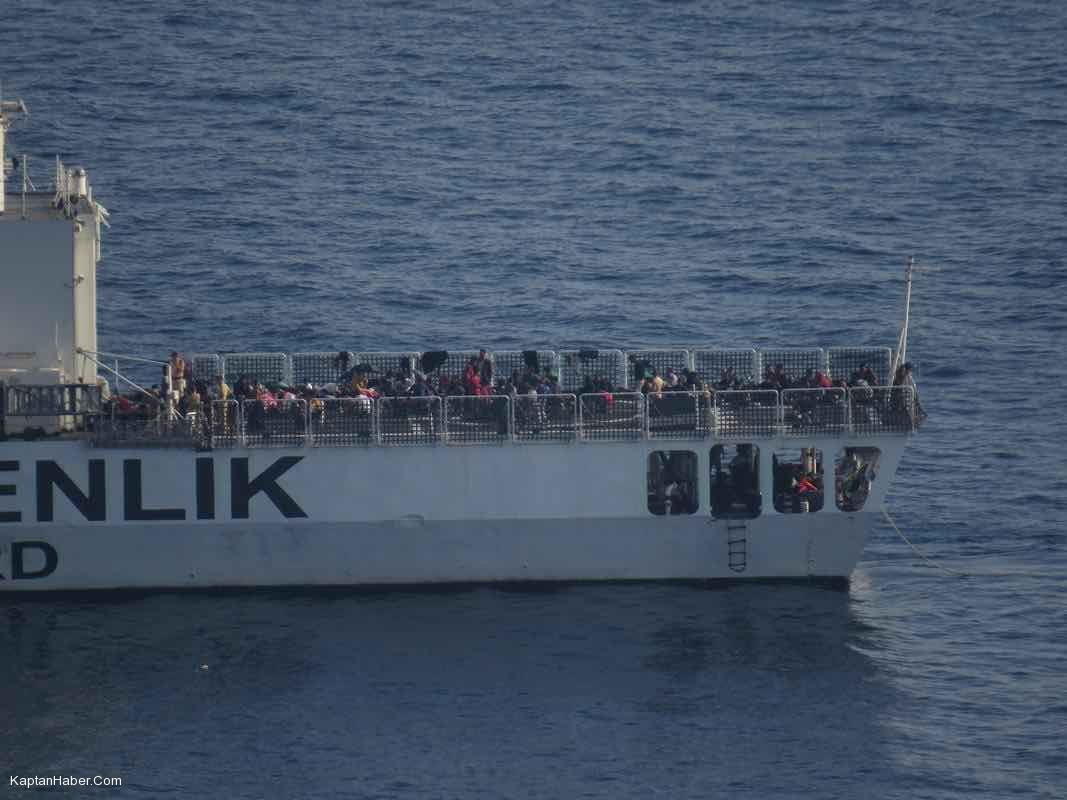 Ege Denizi&#039;nde 205 kaçak yakalandı