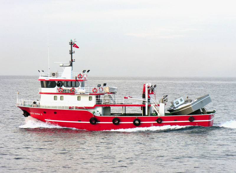 3 Türk Gemisine &quot;Yasa Dışı Av&quot; Soruşturması