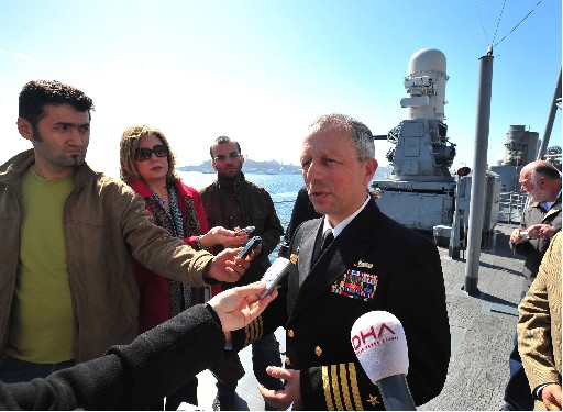 Amerikan Savaş Gemisi Basına tanıtıldı