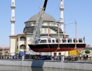 Afyonkarahisar,  Akarçay&#039;a Gemi İndirildi