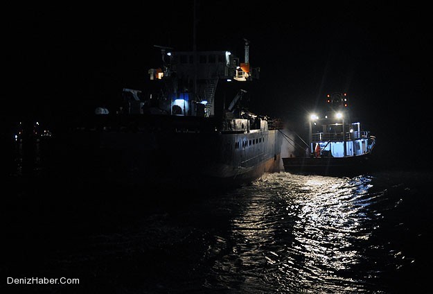 Aksoylar 1 adlı gemi Marmara'da Batıyor