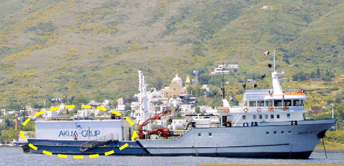 Cezayir Üç Türk Gemisine El Koydu