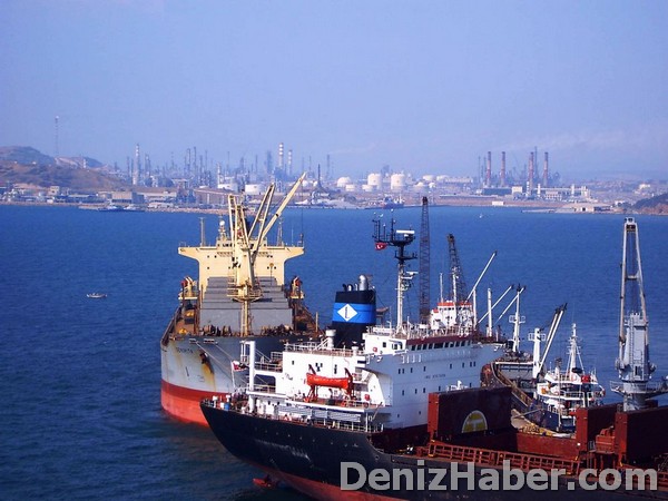 ALİAĞA, 2010’da 4558 Gemiyi Ağırladı