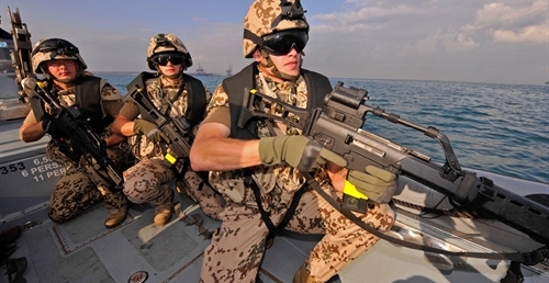 Alman Savaş Gemileri Doğu Akdeniz Yolcusu