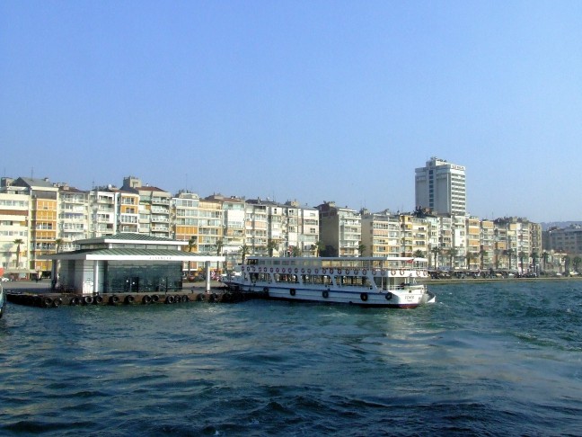 Alsancak İskelesi hizmete alındı