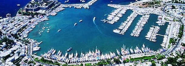 Mega Yatların Bakımına Talip