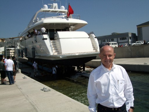 Antalya&#039;da Lüks Yat Denize İndirildi