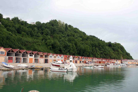 Arhavi Balıkçı Barınakları Göz Alıyor