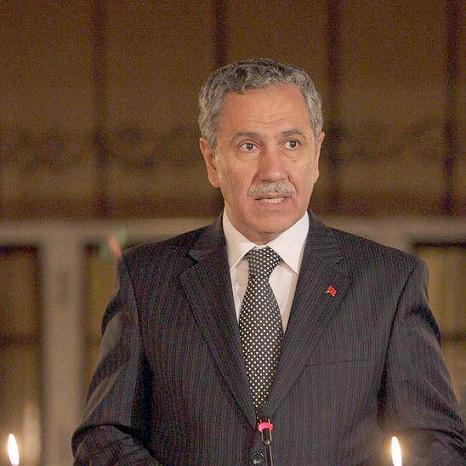 Arınç: Kimsenin Emir Eri Değilim