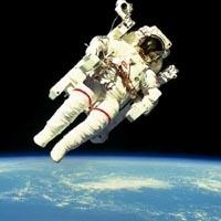 Bize 2 Gezegen Daha Lazım