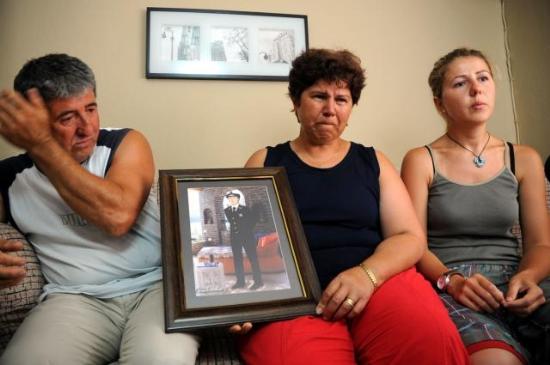 Aysun Kaptan'ın evinde tedirgin bekleyiş