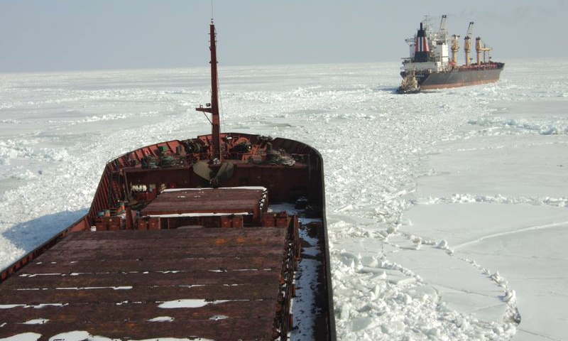 Azak Denizi'nden konvoy manzaraları