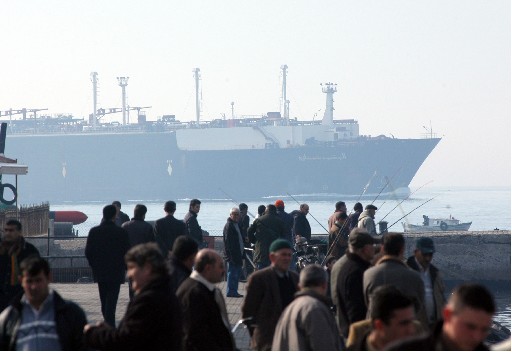"Bachir Chihani" Çanakkale'yi Kapattı