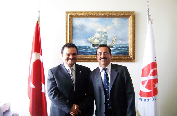 BADER'de Bayrak Değişimi