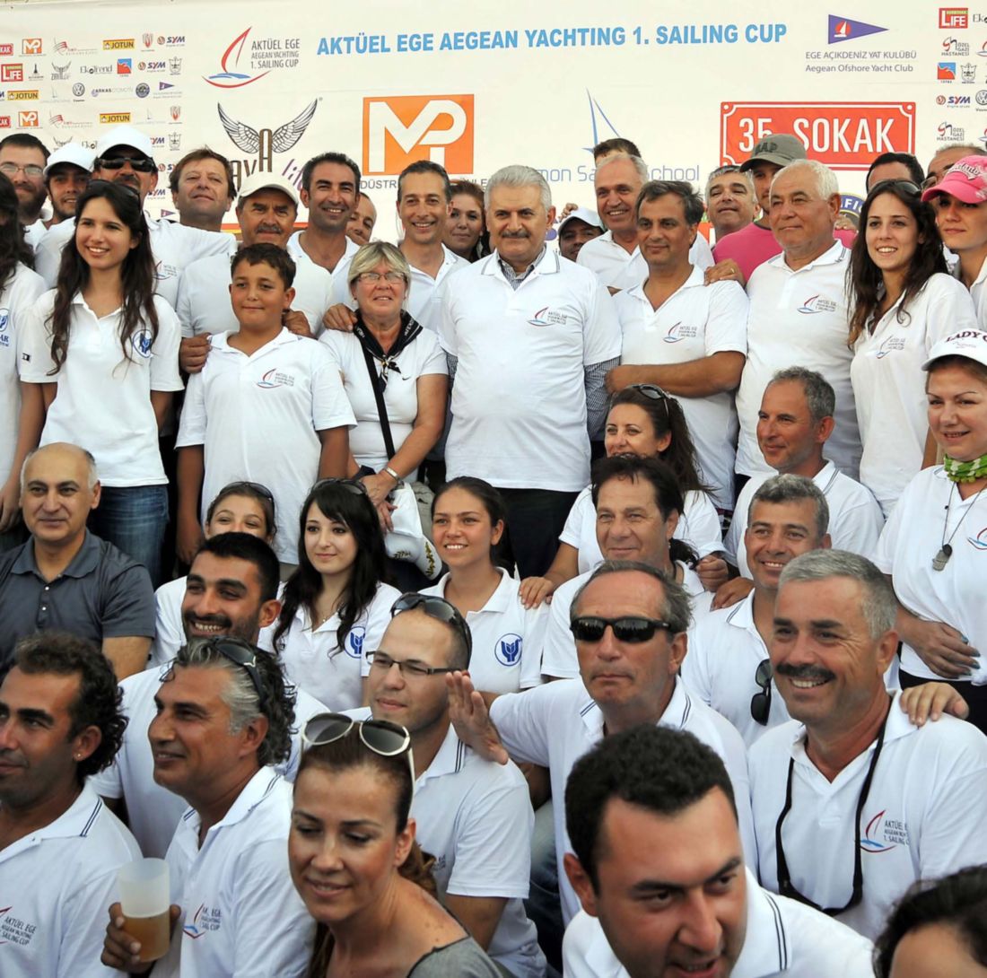 “Lafla Denizci Millet Olunmaz”…