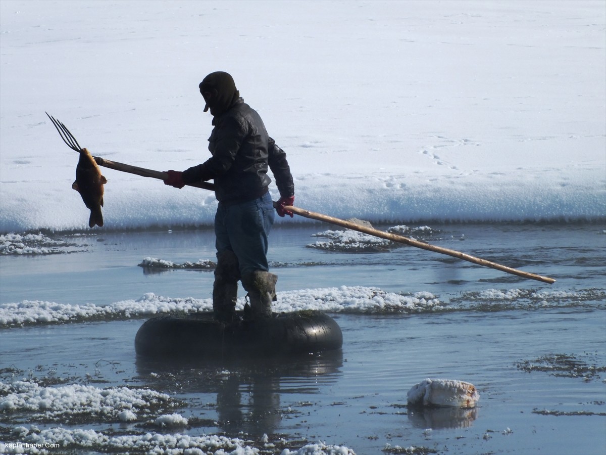 Dondurucu Soğukta Balık Avı