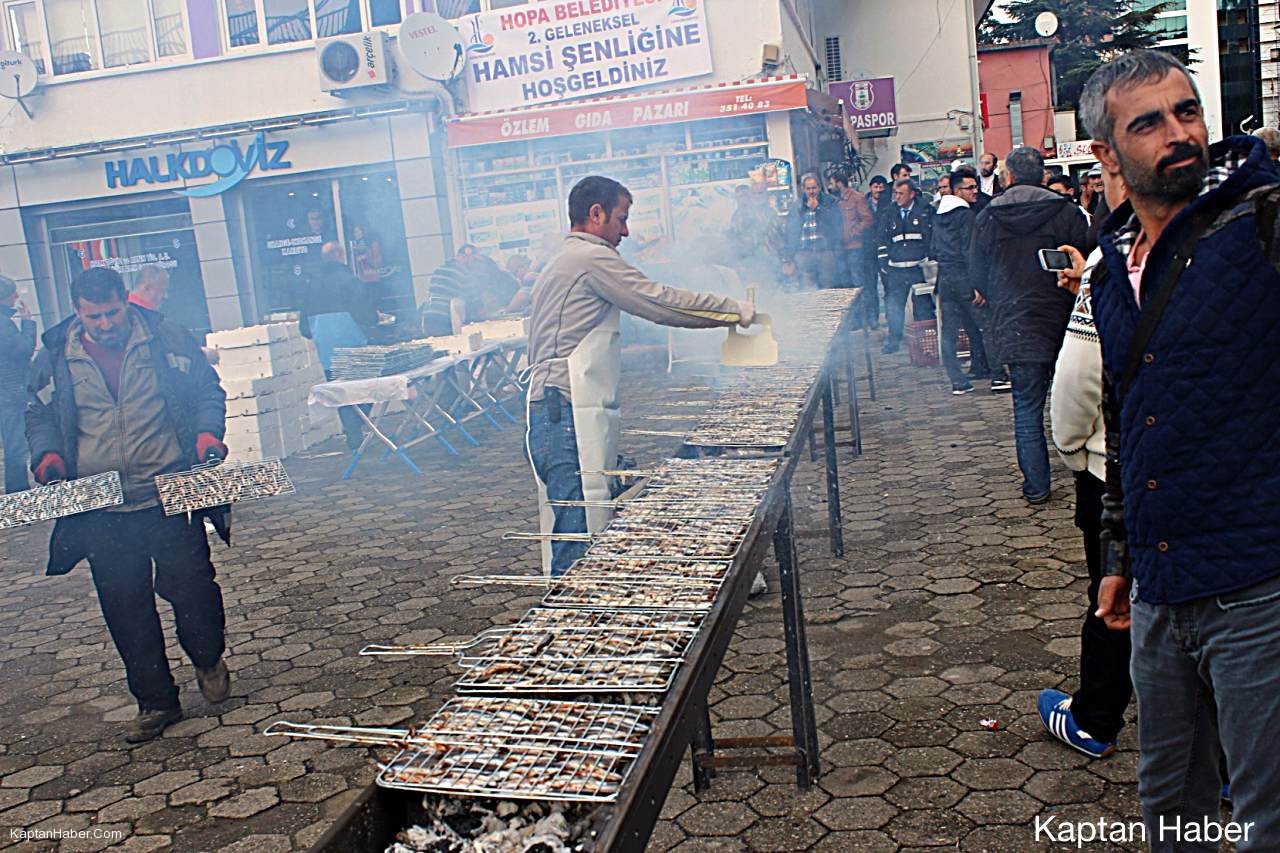 Hopa&#039;da Hamsi Şöleni Yapıldı