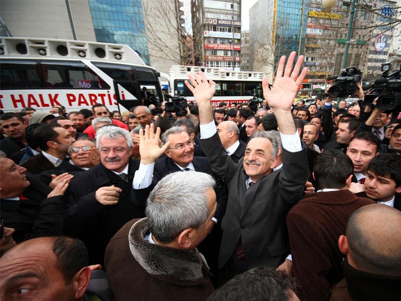 Baykal'dan Seçim Sonrası İstifa Yanıtı