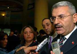 Bakan Yıldırım&#039;dan Baykal&#039;a Sitem