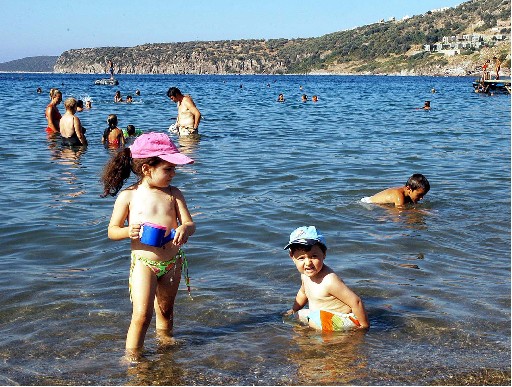 Mavi Bayraklı Koyda Foseptik Borusu İddiası
