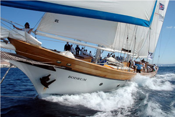 Okul Gemisi Yarış Hazırlıklarına Başladı