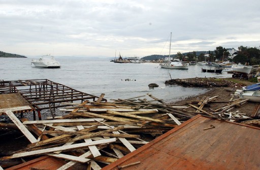 Bodrum'da İskele Yıkımna Durdurma