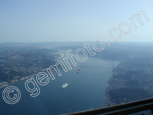 Boğaz&#039;a atık bırakan gemilerde artış var