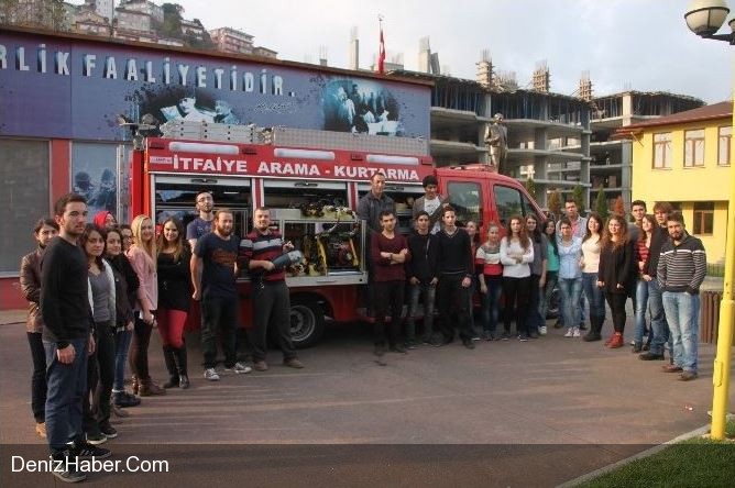 Denizcilik Fakültesine Gönüllü İtfaiyeci Dersi